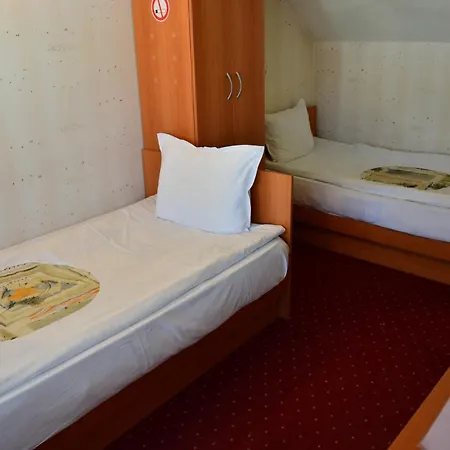 къща славяни Pensionat 3*