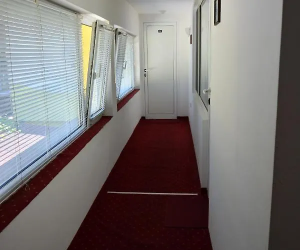 къща славяни 3*